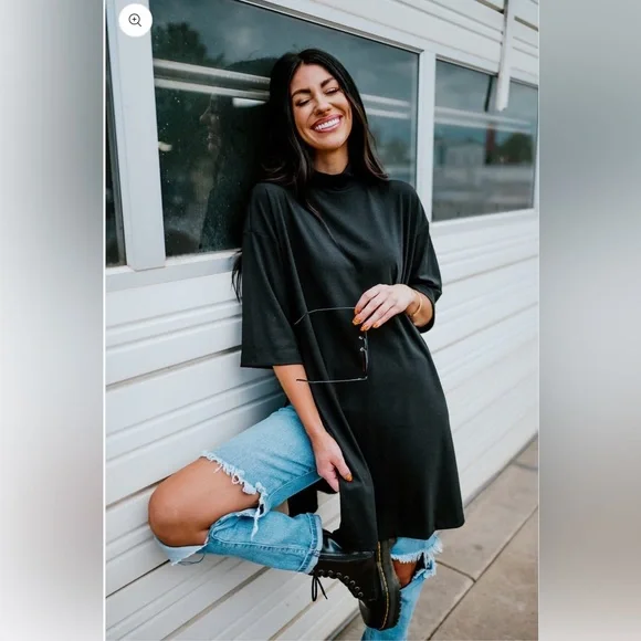 Lala Icon Mock Neck Top - Picture 3 of 6